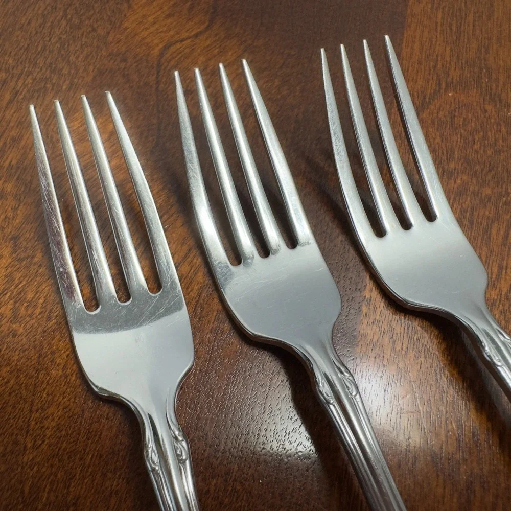 Oneida LOUISIANA Stainless Steel Flatware Lot of 3 Dinner Forks